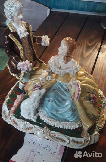 Фарфоровые статуэтки и другое