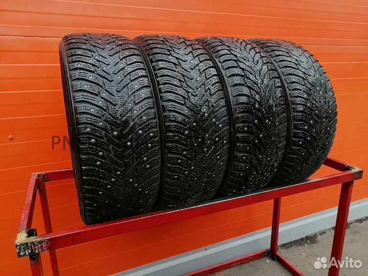 Nokian Tyres Hakkapeliitta 8 215/60 R16 102T