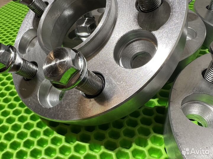 Проставки 25 мм 5х112 66,6 4 шт. Mercedes Audi