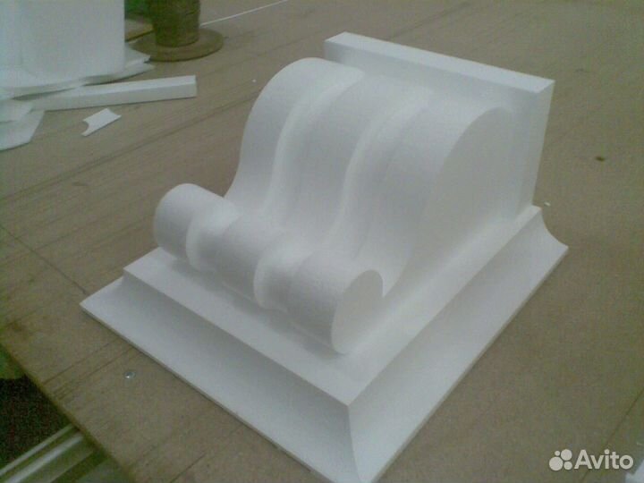 Фасадная лепнина из пенопласта. Кронштейн для фаса