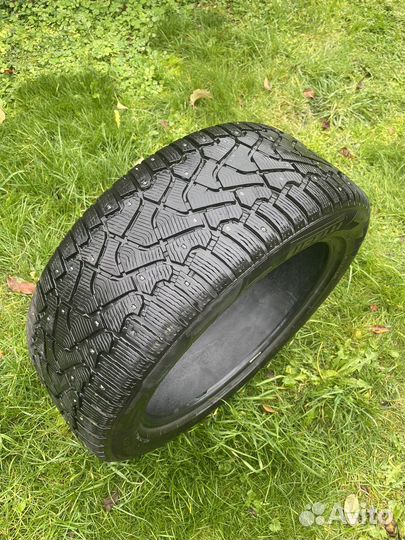 Pirelli Ice Zero 275/45 R20