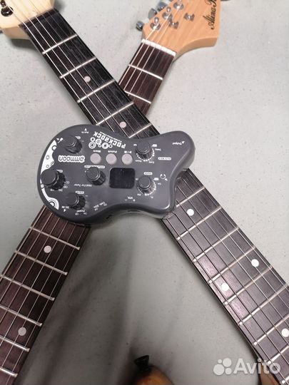 Комплект электрогитар, комбик и процессор