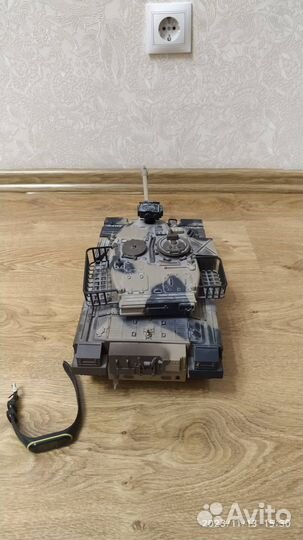 Танк, ранее радиоуправляемый