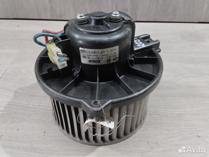 Моторчик печки mitsubishi carisma