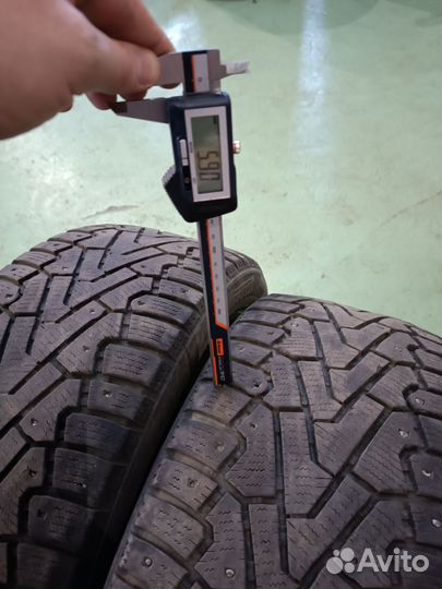 Pirelli Ice Zero 235/45 R17