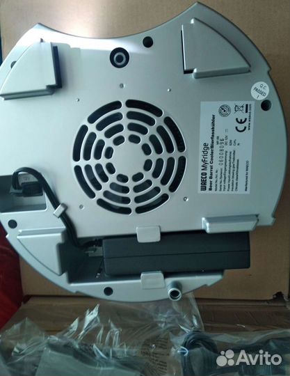 Термоэлектрический автохолодильник waeco