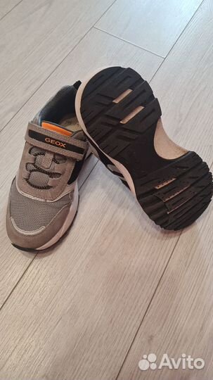 Кроссовки детские