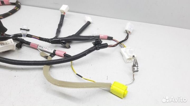 Проводка двери передняя левая Toyota Rav4 CA40 2.0