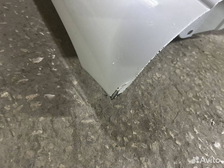 Переднее крыло LADA priora белое облако