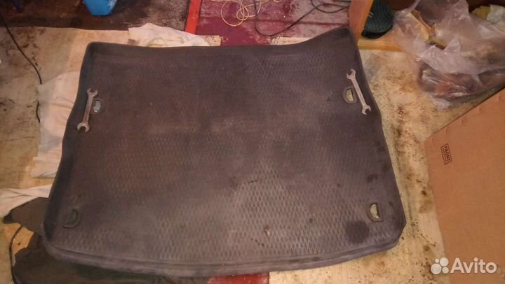 Ковер в багажник touareg