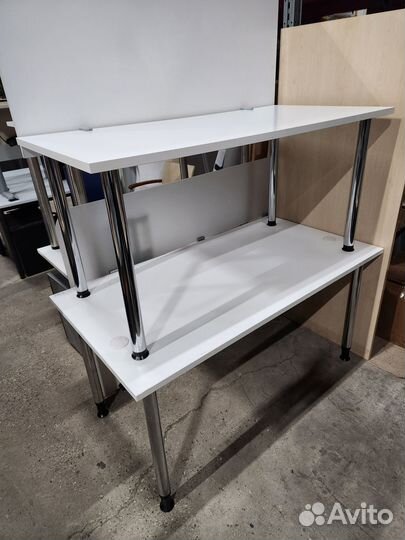 Столы белые, разные размеры, регулируемые ноги