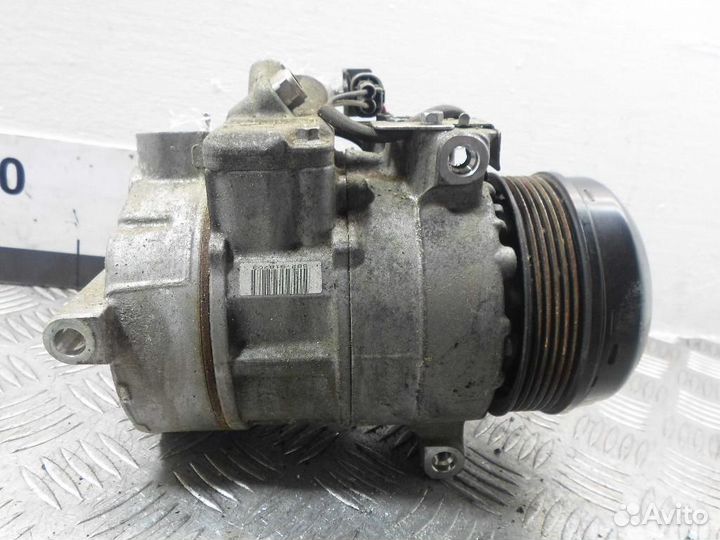 Компрессор системы кондиционирования Mercedes-Benz