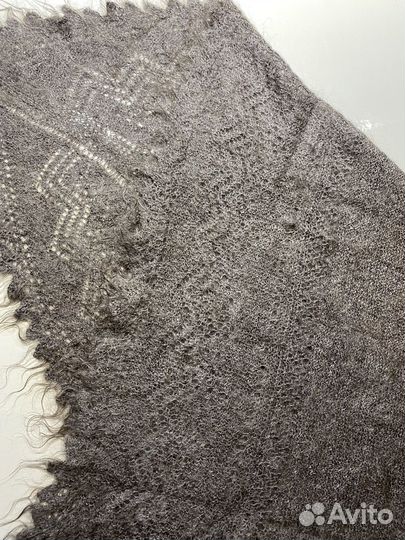 Пуховый платок шаль