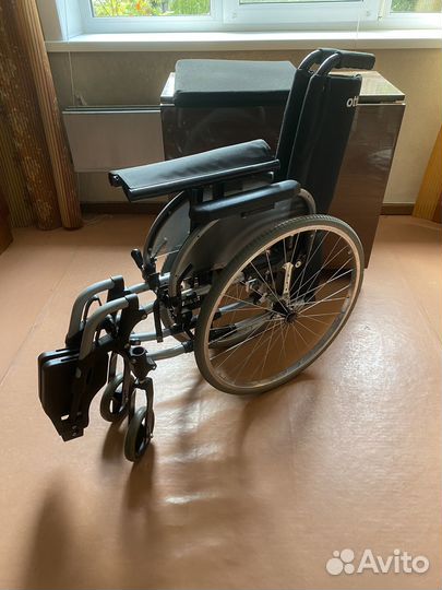 Кресло-коляска инвалидное