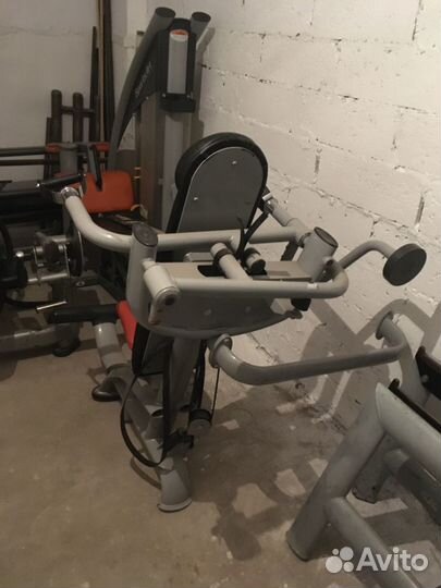 Профессиональные спортивные б/у тренажёры