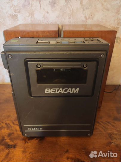 Видеомагнитофон Sony Betacam Bvw20