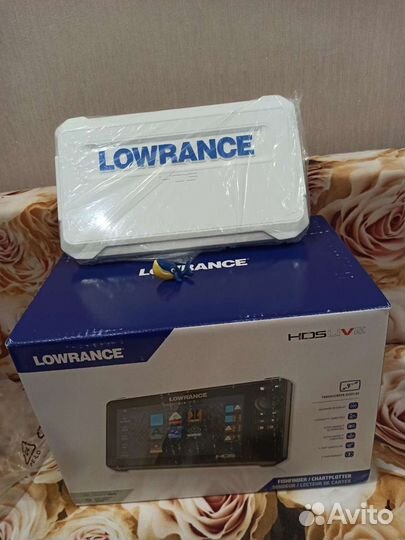 Lowrance HDS 9 Live эхолот (140тр) + датчик 3-1