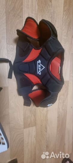 Хоккейная форма нагрудник