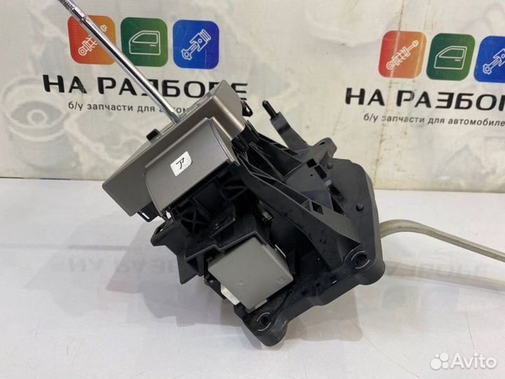 Селектор АКПП Toyota Land Cruiser 200 2UZ-FE 2010