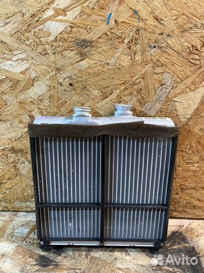 Радиатор печки Мерседес W212 W204 GLK X204