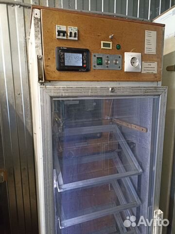 Инкубатор для яиц автоматический бу