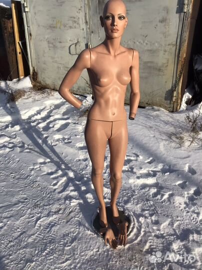 Манекен женский в полный рост