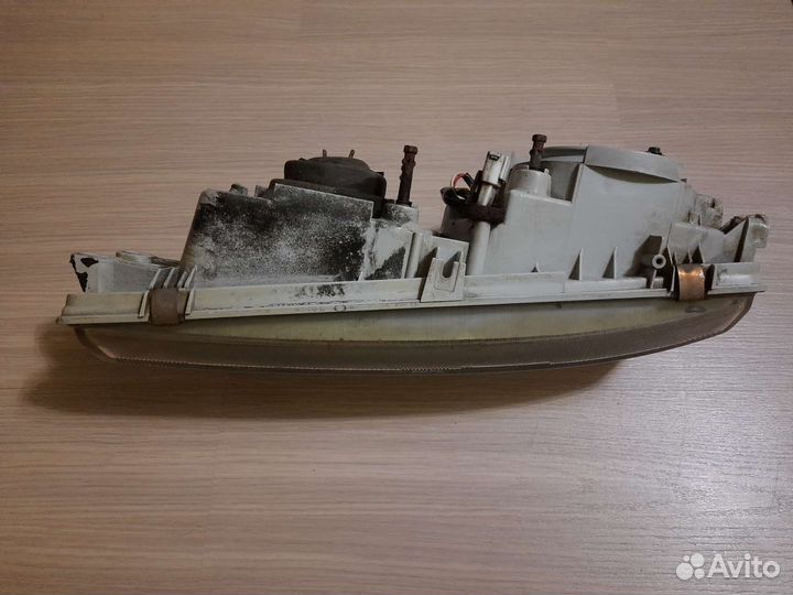 Фара mitsubishi galant 7