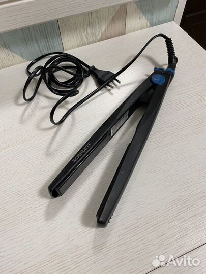 Утюжок для волос scarlett