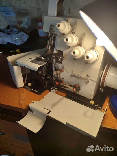 Оверлок на запчасти