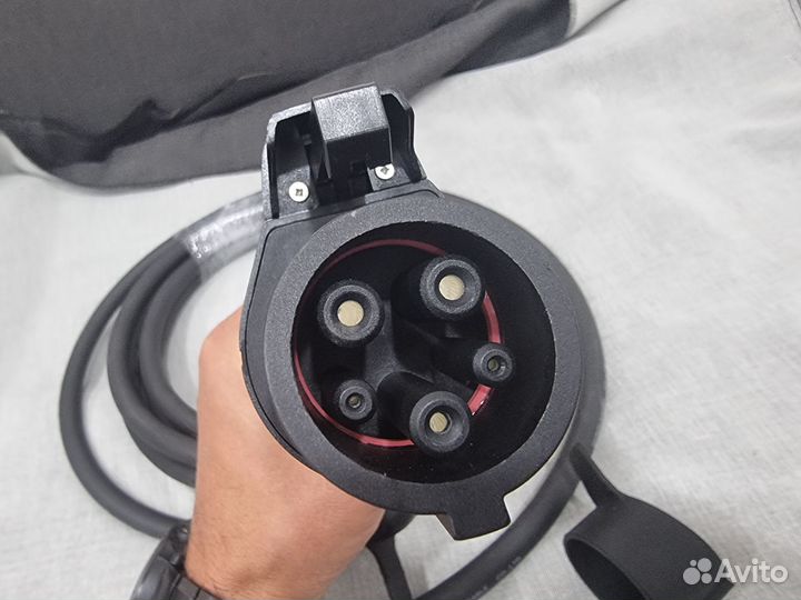 Разъем Type1 с кабелем