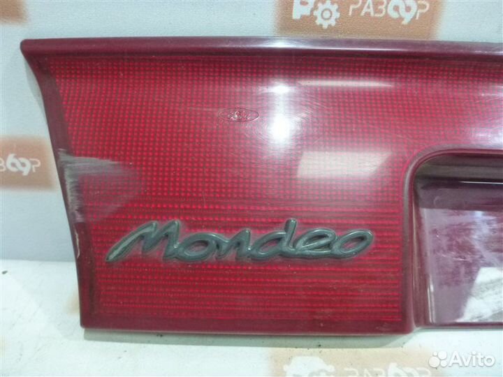 Накладка крышки багажника Ford Mondeo GBP L1F 1993