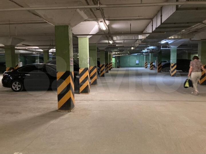 Машиноместо, 15 м²