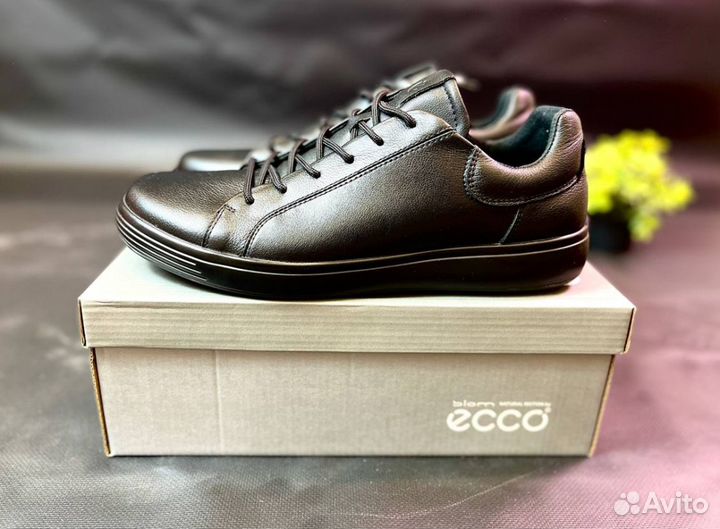 Кроссовки Ecco модные