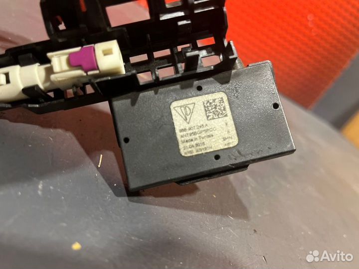 Усилитель антенны Porsche Macan 95B 2016