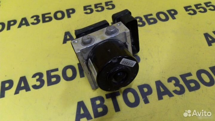 Ford Focus-3 (седан) блок ABS (насос)