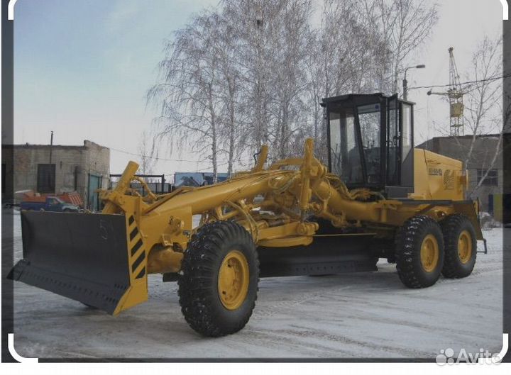 Механизатор автогрейдера