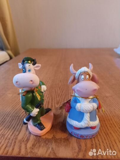 Статуэтки фигурки коровки и бычка