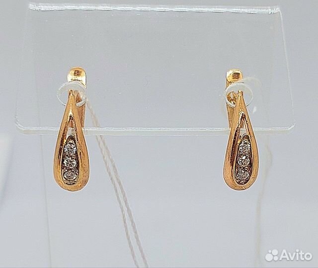 Золотые серьги с камнем