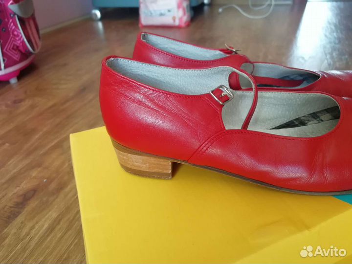 Обувь для девочки размер 33-37