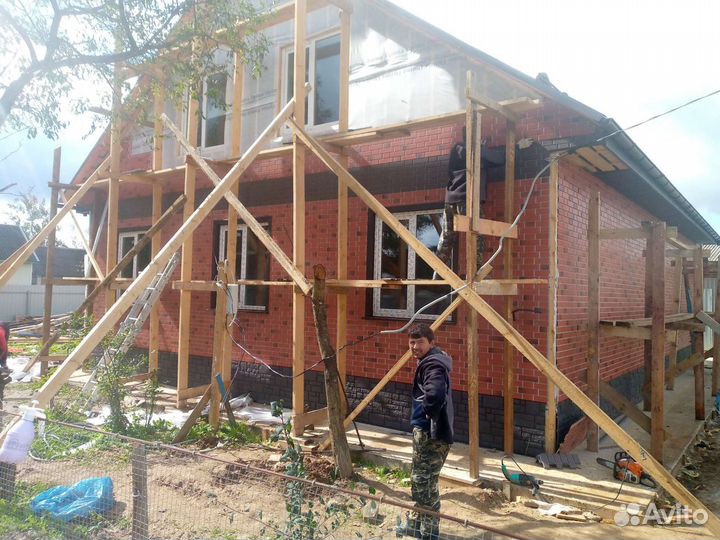 Бригада строители