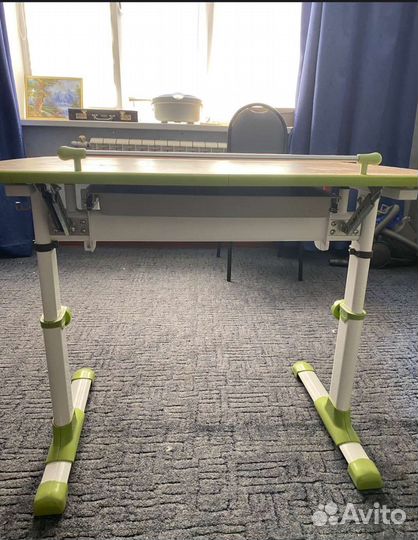 Растущий стол,очень удобный