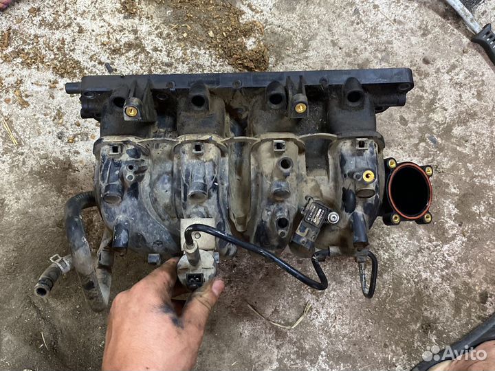 Впускной коллектор Chevrolet Aveo T250 1.4