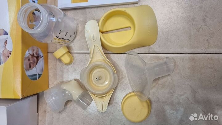 Молокоотсос medela ручной
