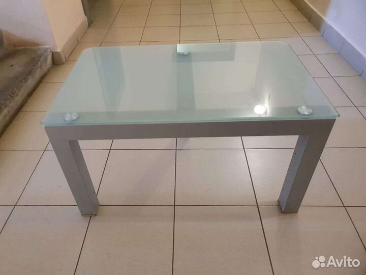 Стол для тв