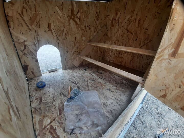 Домик для курицы и кроликов