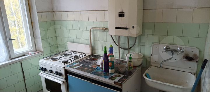 3-к. квартира, 50 м², 5/5 эт.