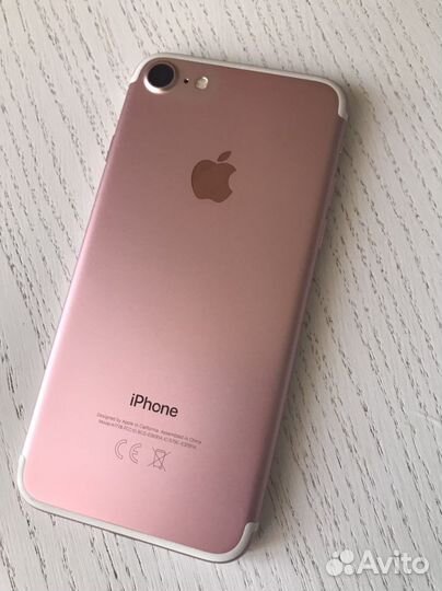 Телефон iPhone 7