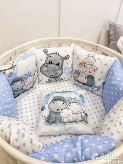 Подушечки, бортики в кроватку