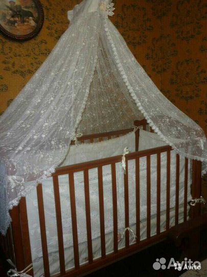 Детская кроватка