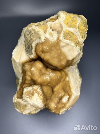 Септария с желтым кальцитом